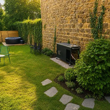 Nid Cosy Au Coeur De Avec Terrasse Et Acces Sauna Et Jacuzzi Appartamento