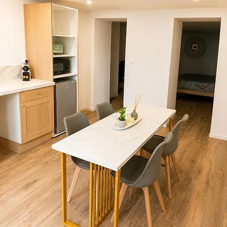 Nid Cosy Au Coeur De Avec Terrasse Et Acces Sauna Et Jacuzzi